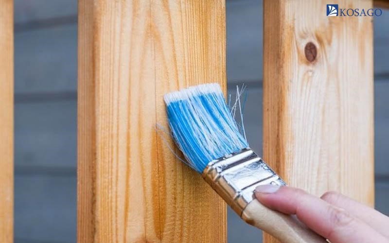 Tường gỗ cứ bị lớp sơn cũ che đi tất cả sự kiện đẹp của nó? Đừng lo, sản phẩm tẩy sơn tường trên gỗ của chúng tôi sẽ giúp bạn xóa bỏ lớp sơn cũ một cách dễ dàng và cho kết quả tuyệt vời. Hãy xem hình ảnh liên quan để thấy rõ sự khác biệt!